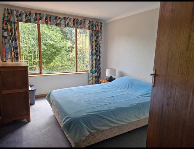 4 BEDROOM HOUSE FOR SALE IN ESCOMBE